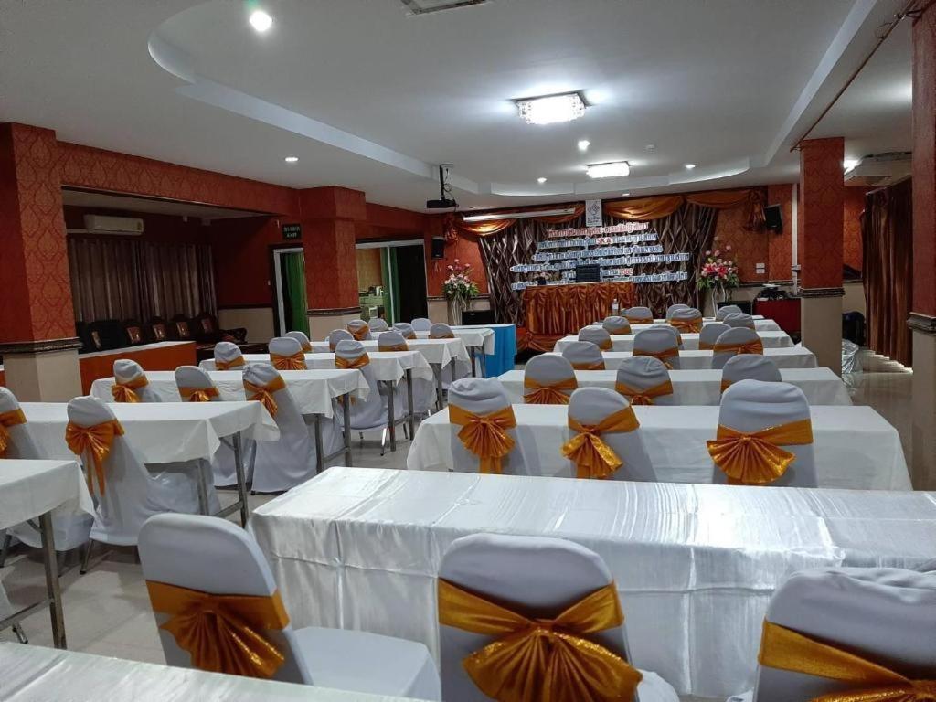 Le Parc Wangnang Hotel Phitsanulok Eksteriør bilde