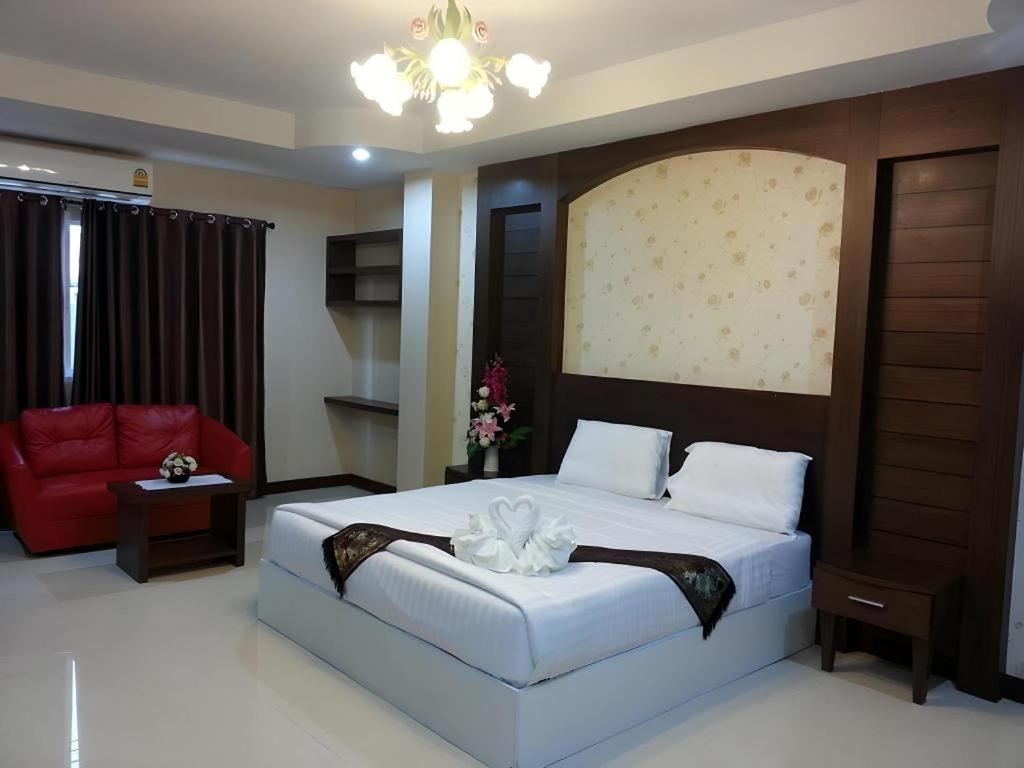 Le Parc Wangnang Hotel Phitsanulok Eksteriør bilde