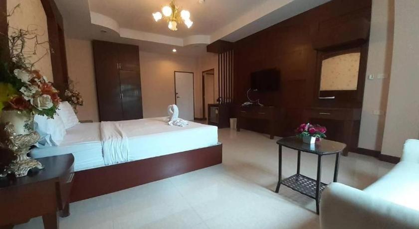 Le Parc Wangnang Hotel Phitsanulok Eksteriør bilde