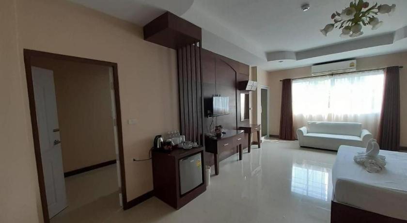 Le Parc Wangnang Hotel Phitsanulok Eksteriør bilde