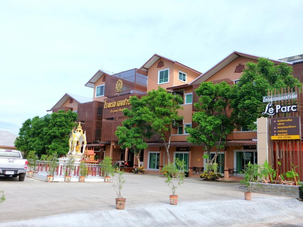 Le Parc Wangnang Hotel Phitsanulok Eksteriør bilde