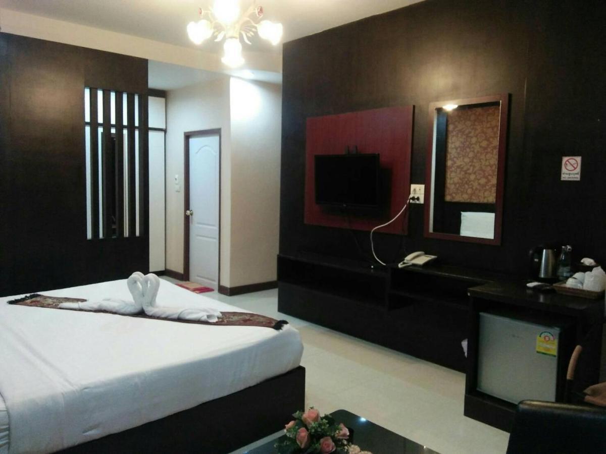 Le Parc Wangnang Hotel Phitsanulok Eksteriør bilde